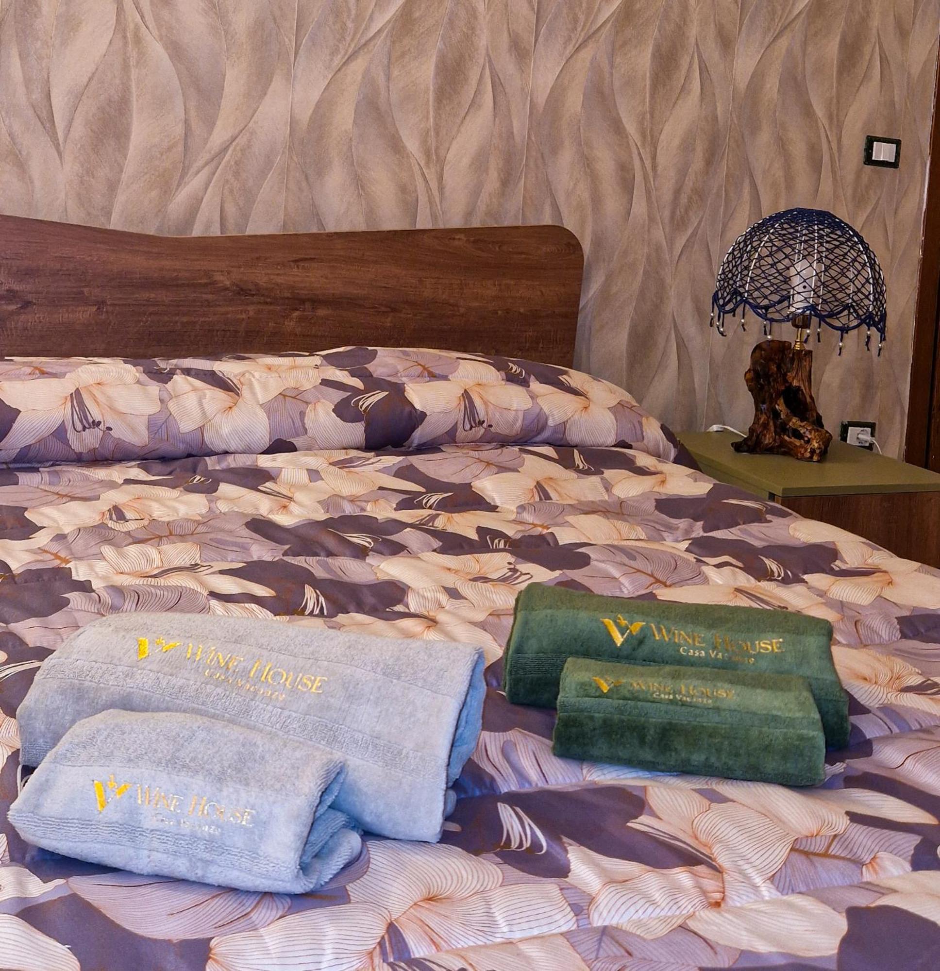 Wine House Bed & Breakfast Capannori Bagian luar foto